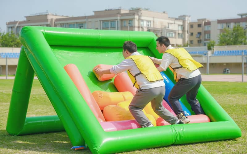 俄罗斯方块-镇江企业趣味运动会创意团建项目-贝塔团建