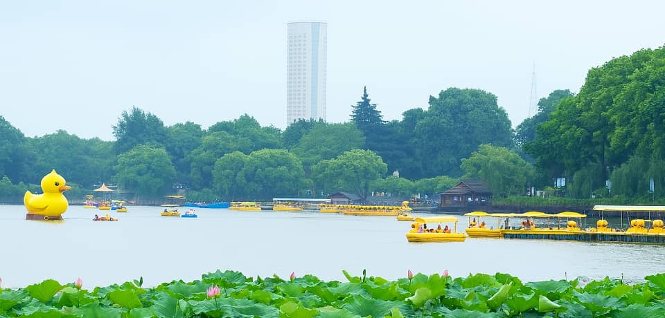 杭州团建活动实景图_贝塔团建