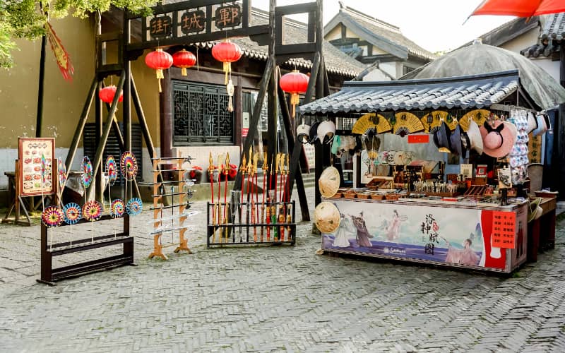 镇江团建活动实景图_贝塔团建