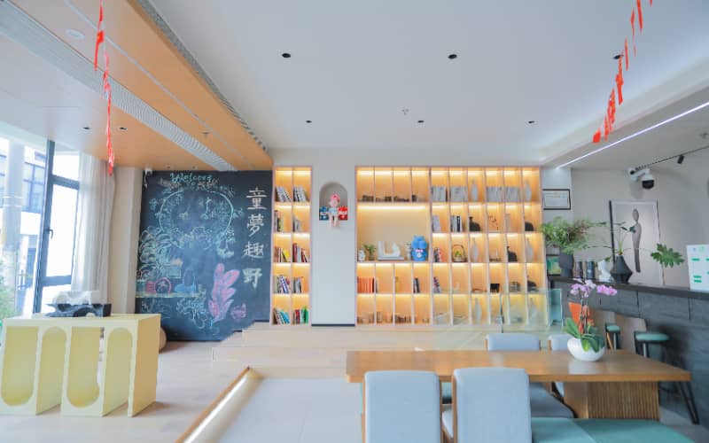 镇江团建活动实景图_贝塔团建