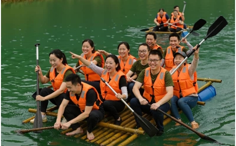 杭州团建项目-水上扎筏-贝塔团建