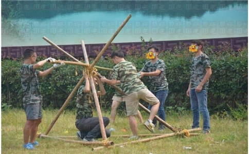  杭州团建新体验：罗马炮架挑战赛